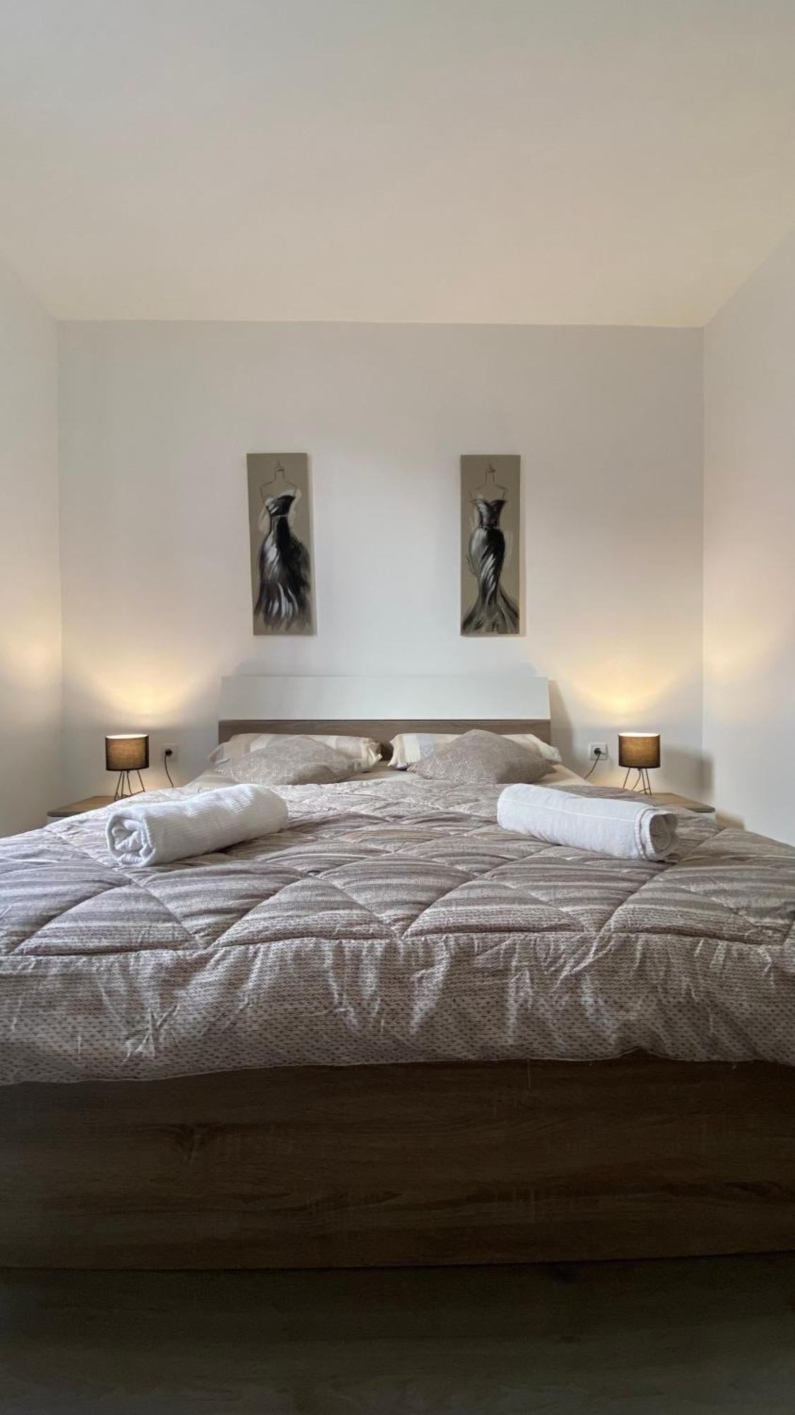Ivni Apartmani Novigrad  Екстер'єр фото