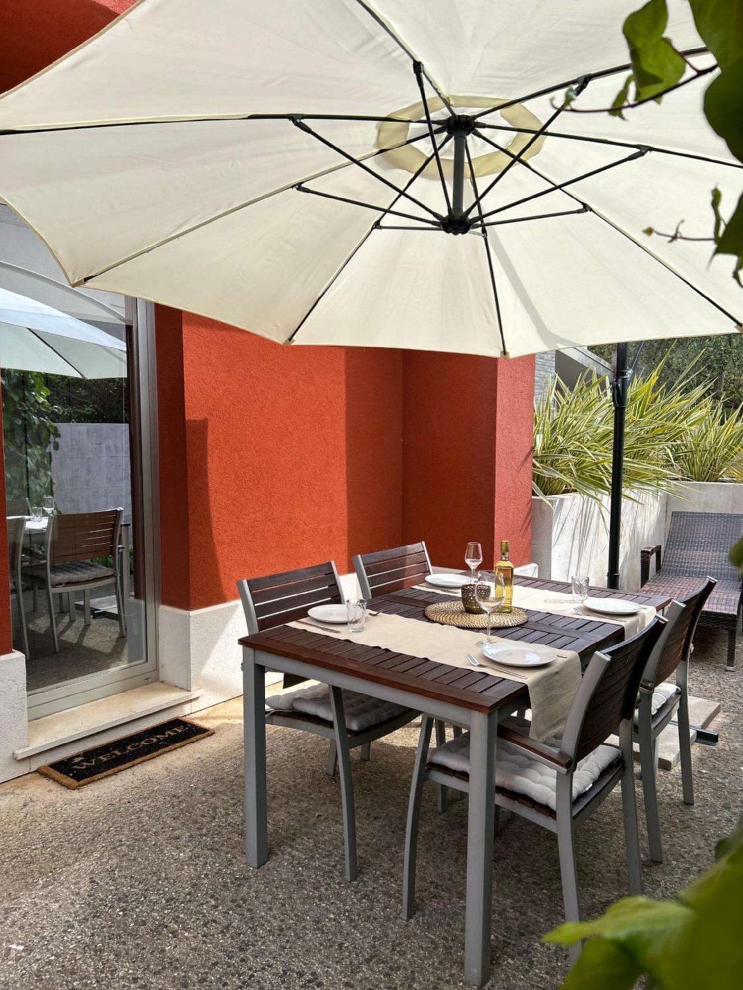 Ivni Apartmani Novigrad  Екстер'єр фото